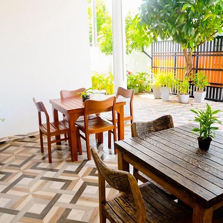 Mario Family Villa And Restaurant Негомбо Экстерьер фото