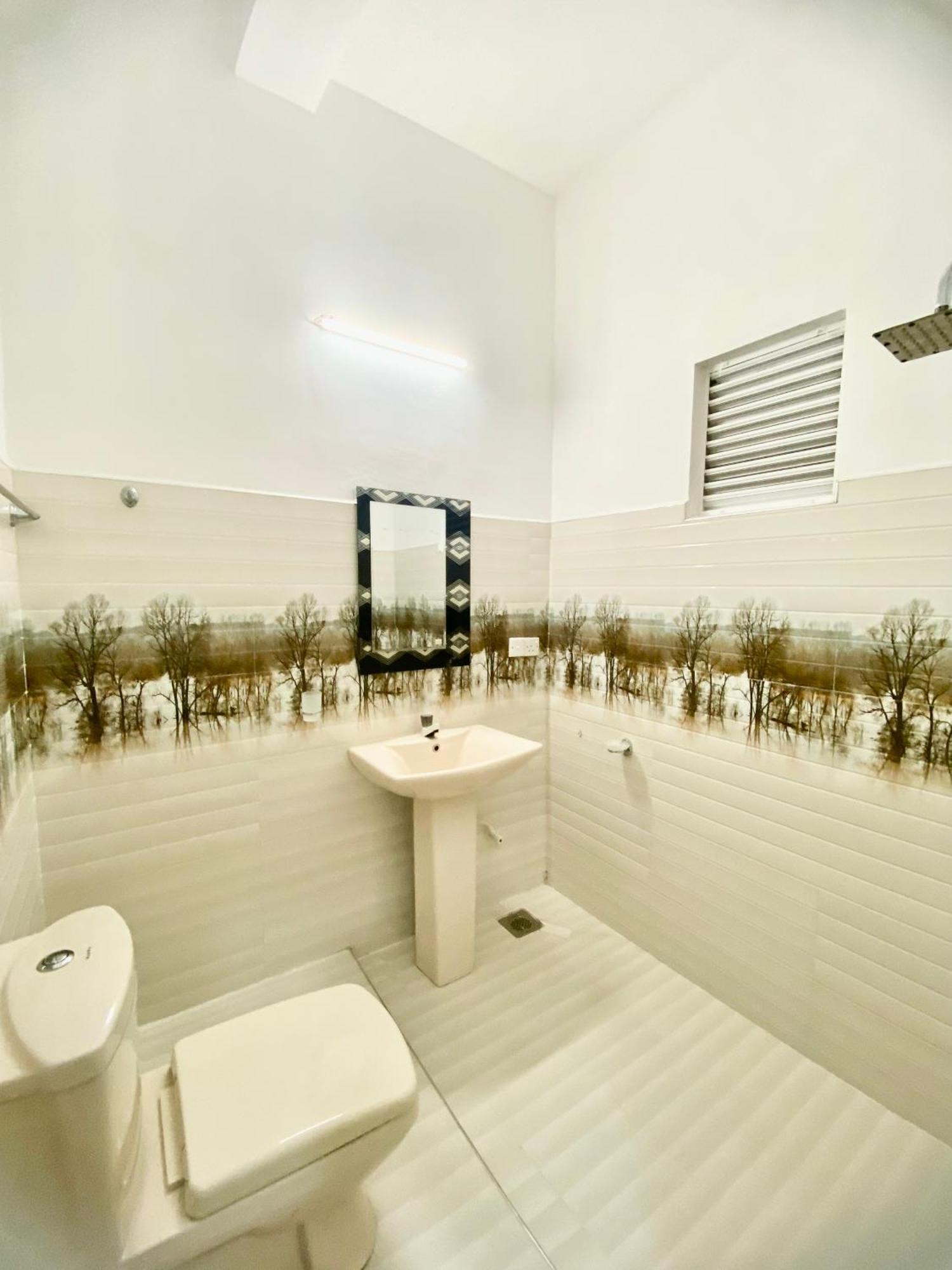 Mario Family Villa And Restaurant Негомбо Экстерьер фото