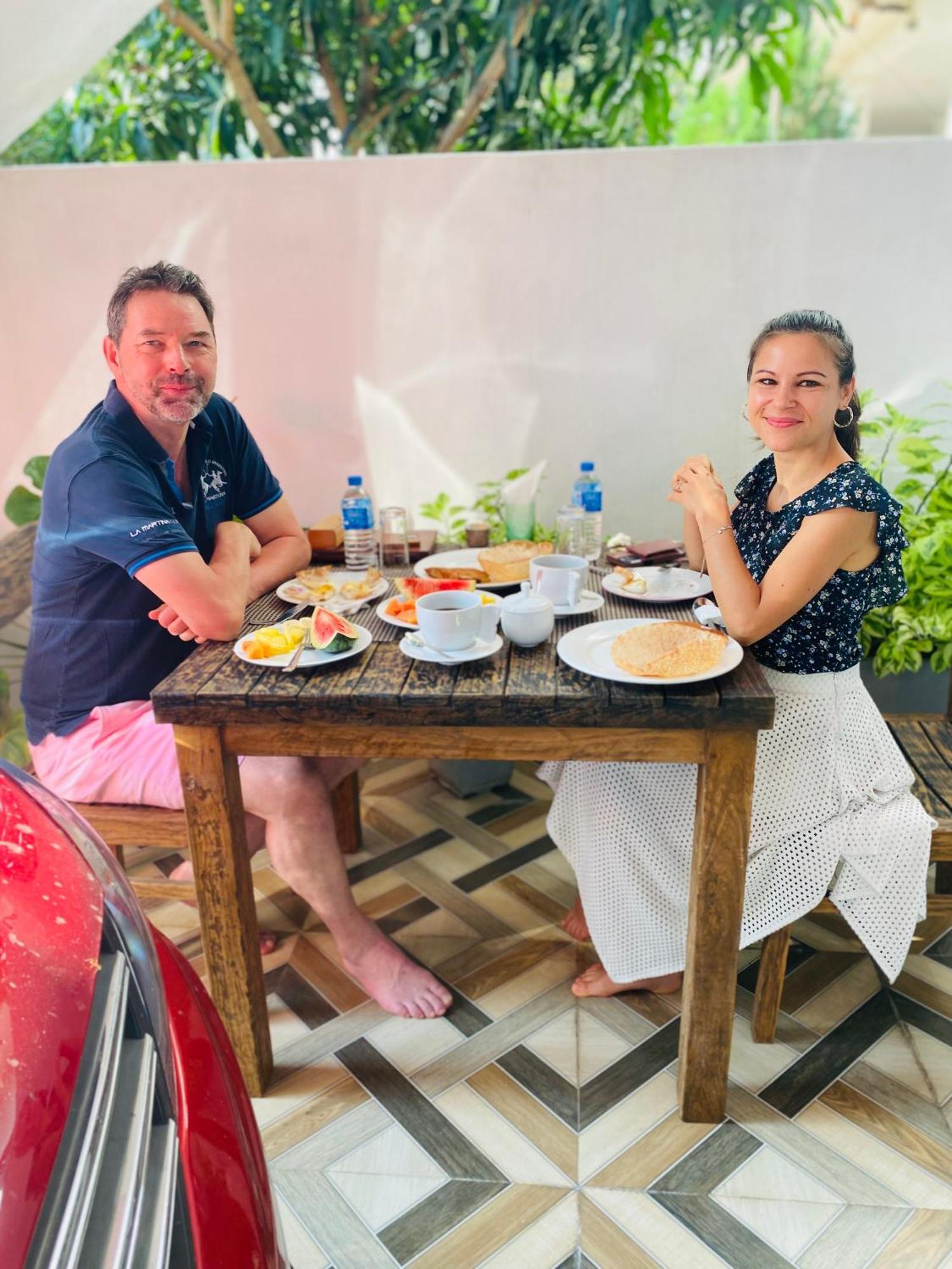 Mario Family Villa And Restaurant Негомбо Экстерьер фото